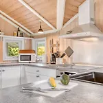 Emili - 300m From The Sea By Interhome