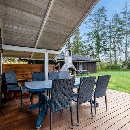 Emili - 300m From The Sea By Interhome *