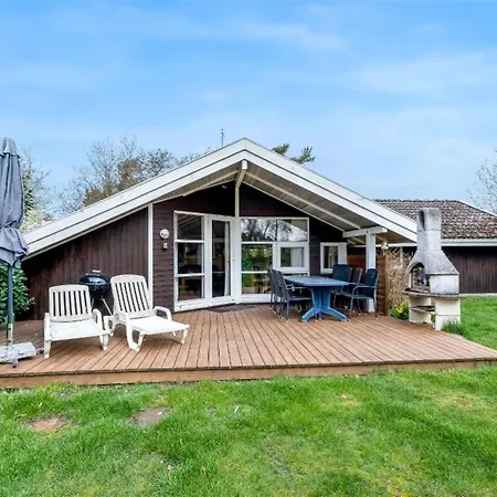 Emili - 300m From The Sea By Interhome Gedser