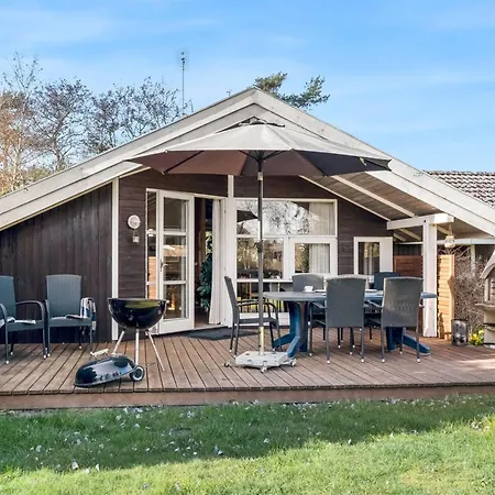 Дом отдыха Emili - 300m From The Sea By Interhome Гедсер